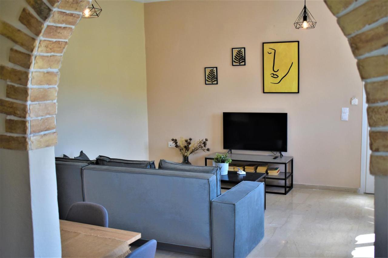 Christina'S Apartment コントカリ エクステリア 写真