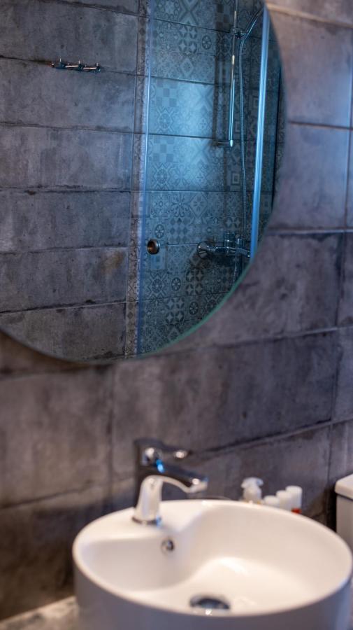 Christina'S Apartment コントカリ エクステリア 写真